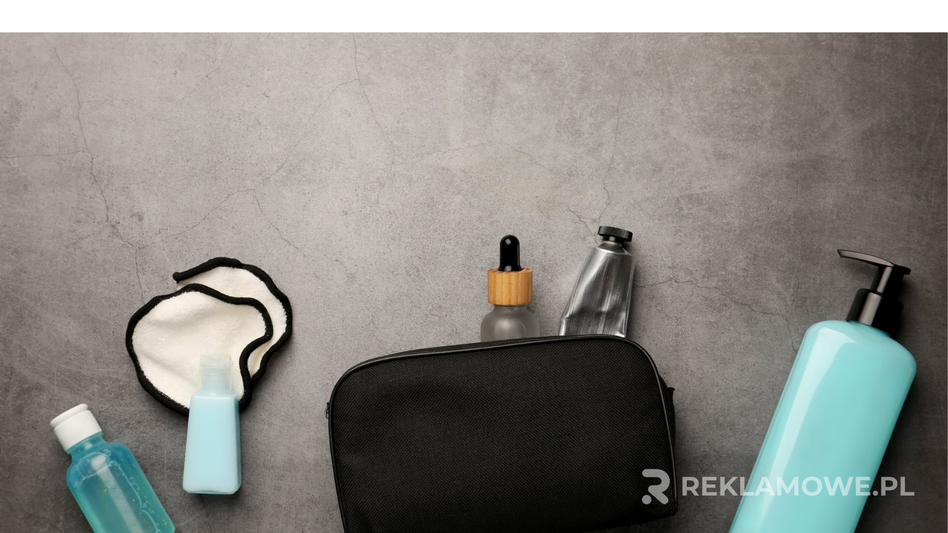 Kosmetyczka reklamowa dopasowana do identyfikacji wizualnej marki