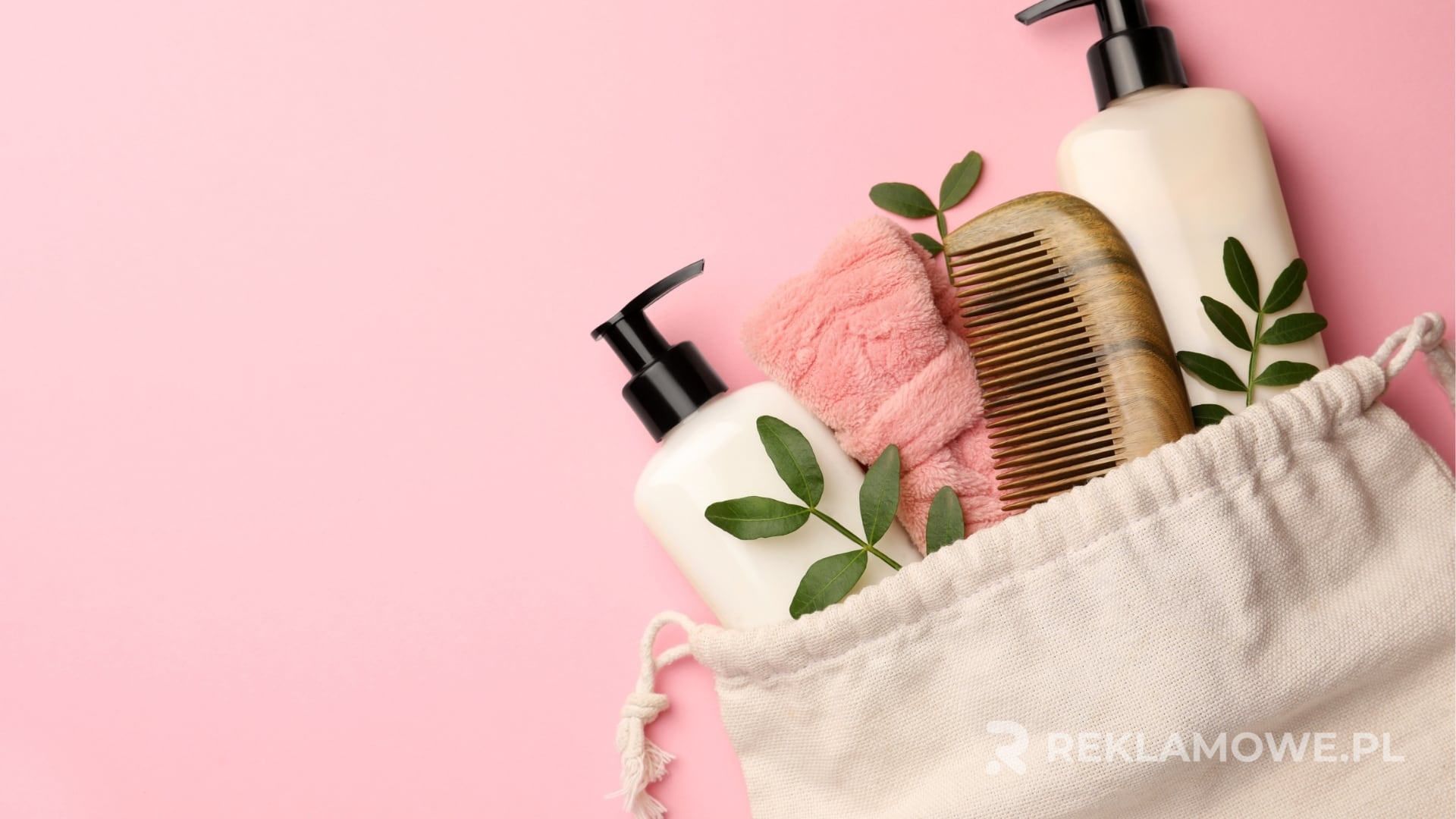 Jak kosmetyczki reklamowe mogą poprawić wizerunek Twojej firmy Kosmetyczki reklamowe jako narzędzie marketingowe