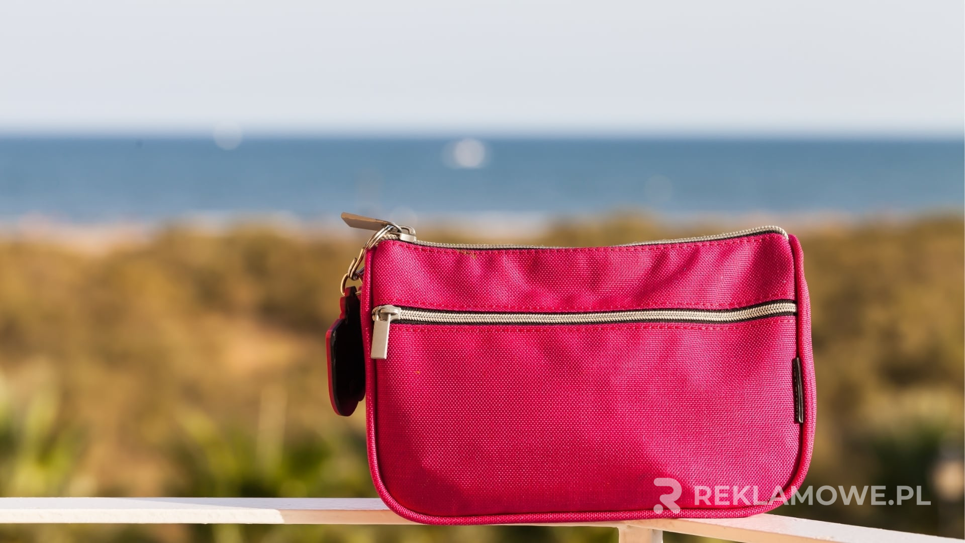 Personalizowana kosmetyczka w barwach firmowych